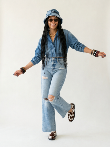 Daring Distressed Straight Leg Jeans