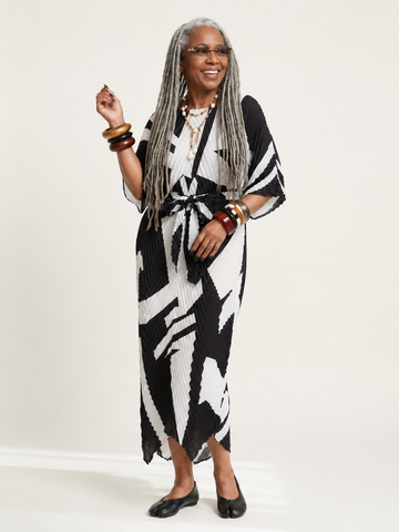 Audacious Pleated Pattern Maxi Dress