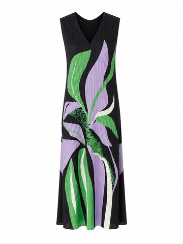 Wanderlust Printed Pleated Maxi Dress