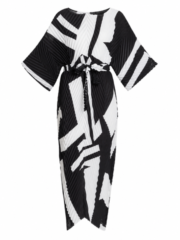 Audacious Pleated Pattern Maxi Dress