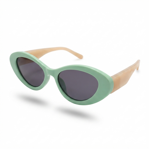 Radiant Vintage Cat Eye Sunglasses