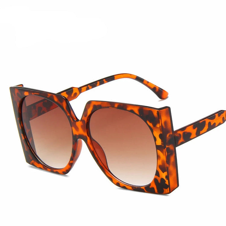 Daring Oversized Plastic Sunglasses