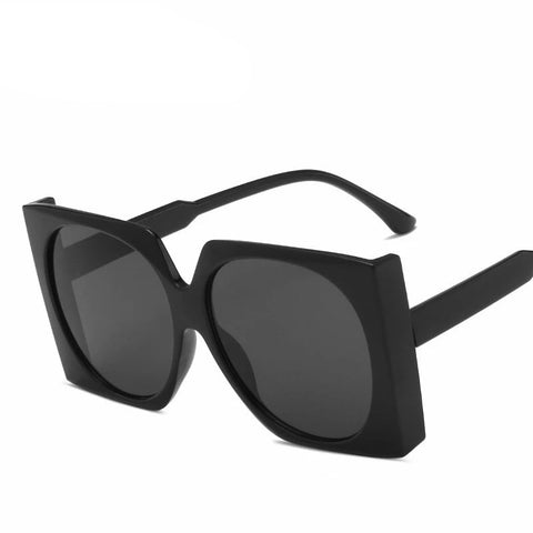 Daring Oversized Plastic Sunglasses