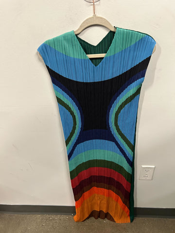 Plissé Graphic Sheath Dress