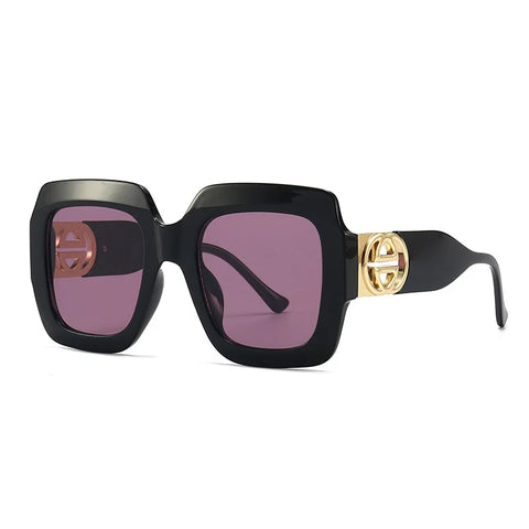 Confident Vintage Oversized Sunglasses