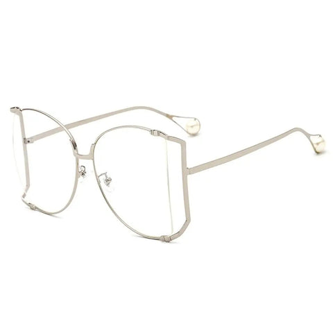Confident Gold Oversized Sunglasses