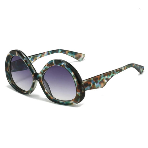 Daring Vintage Oversized Sunglasses