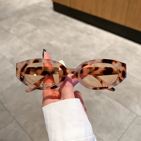 Confident Vintage Oval Sunglasses