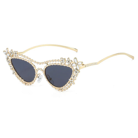 Daring Rhinestone Cat Eye Sunglasses