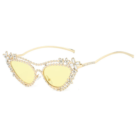 Daring Rhinestone Cat Eye Sunglasses