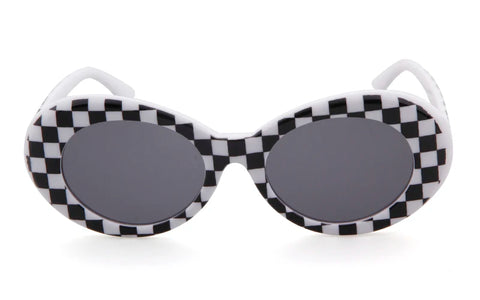 Daring Leopard Oval Sunglasses