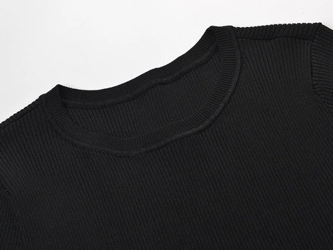 Confident Ruffled Slim Knit Top
