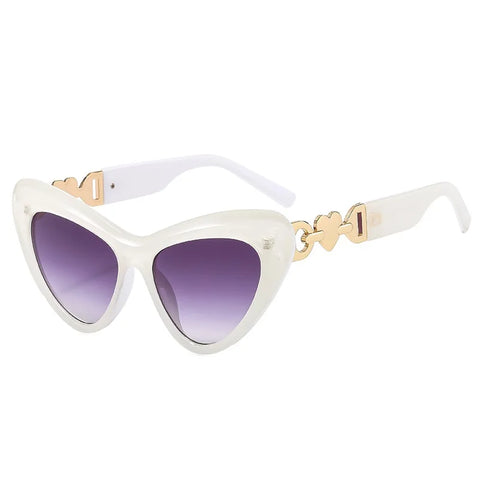 Confident Vintage Cat Eye Sunglasses