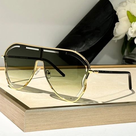 Daring Alloy Oversized Sunglasses