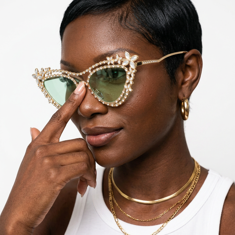 Daring Rhinestone Cat Eye Sunglasses